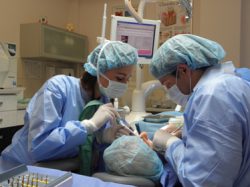 Wszczepianie implantów